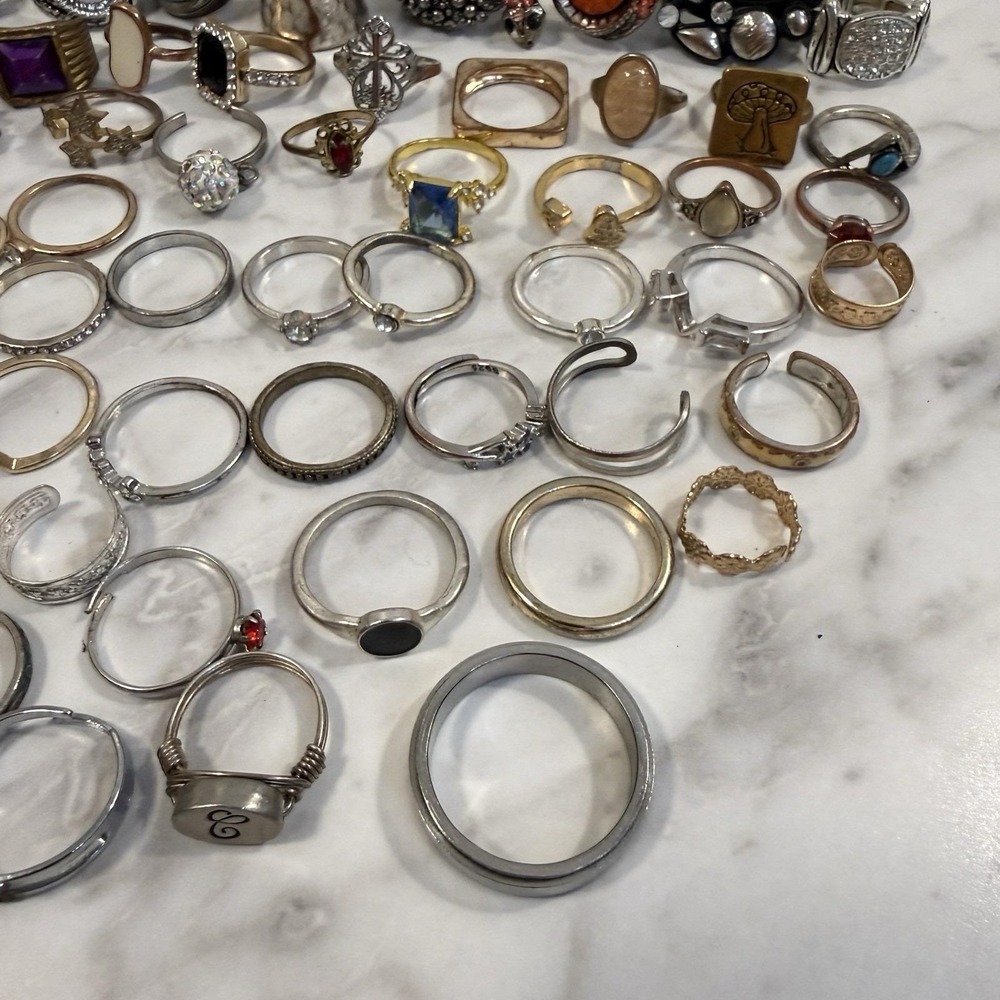 73pc Bulk Fashion Rings Rhinestone Metal Craft Junk Ring Lot Costume 9 oz - Picture 5 of 5